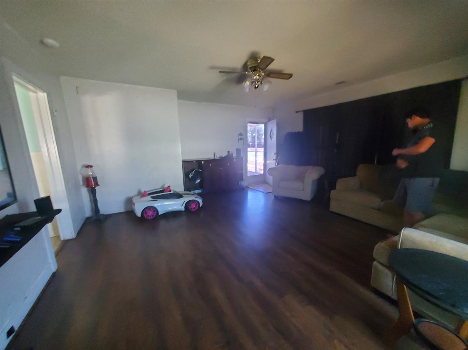 712 N 8th Lamesa, TX 79331