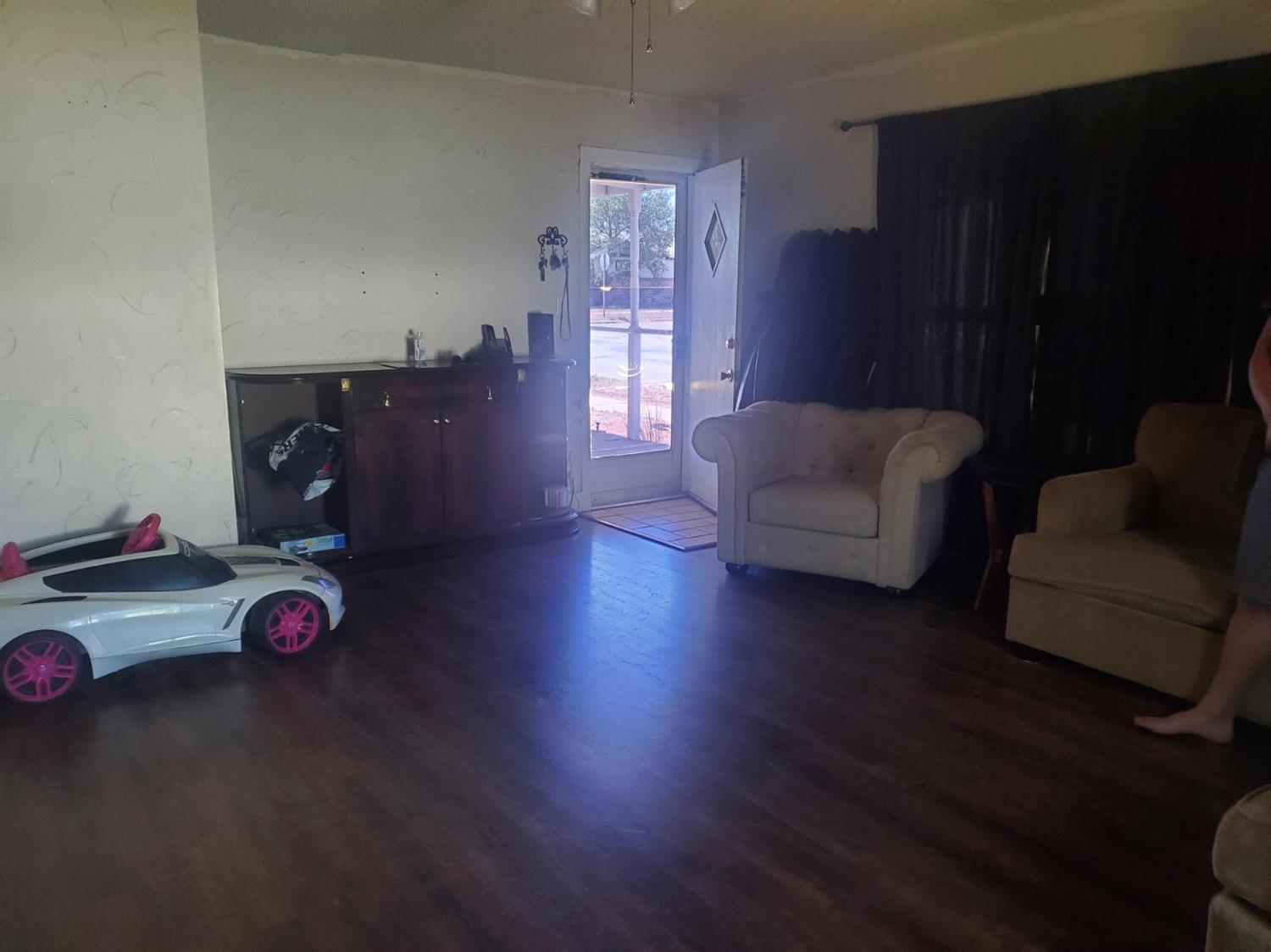 712 N 8th Lamesa, TX 79331