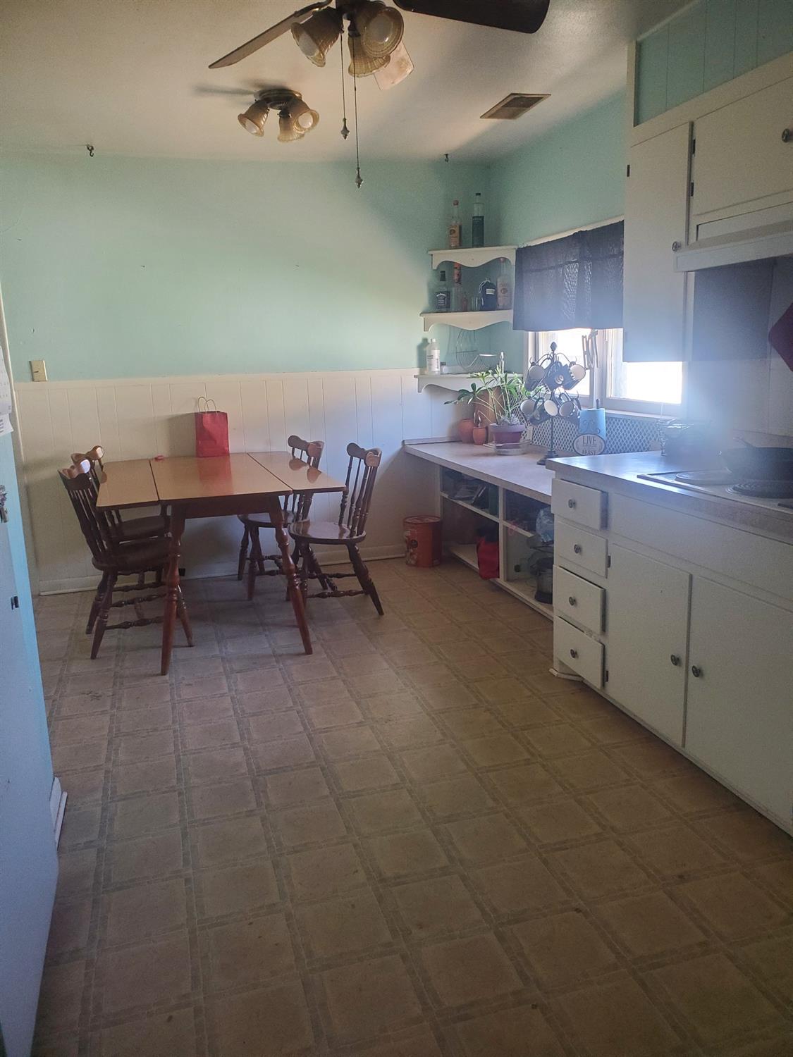 712 N 8th Lamesa, TX 79331