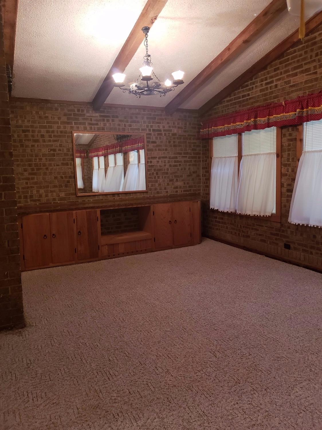 2218 S 6th Street Lamesa, TX 79331