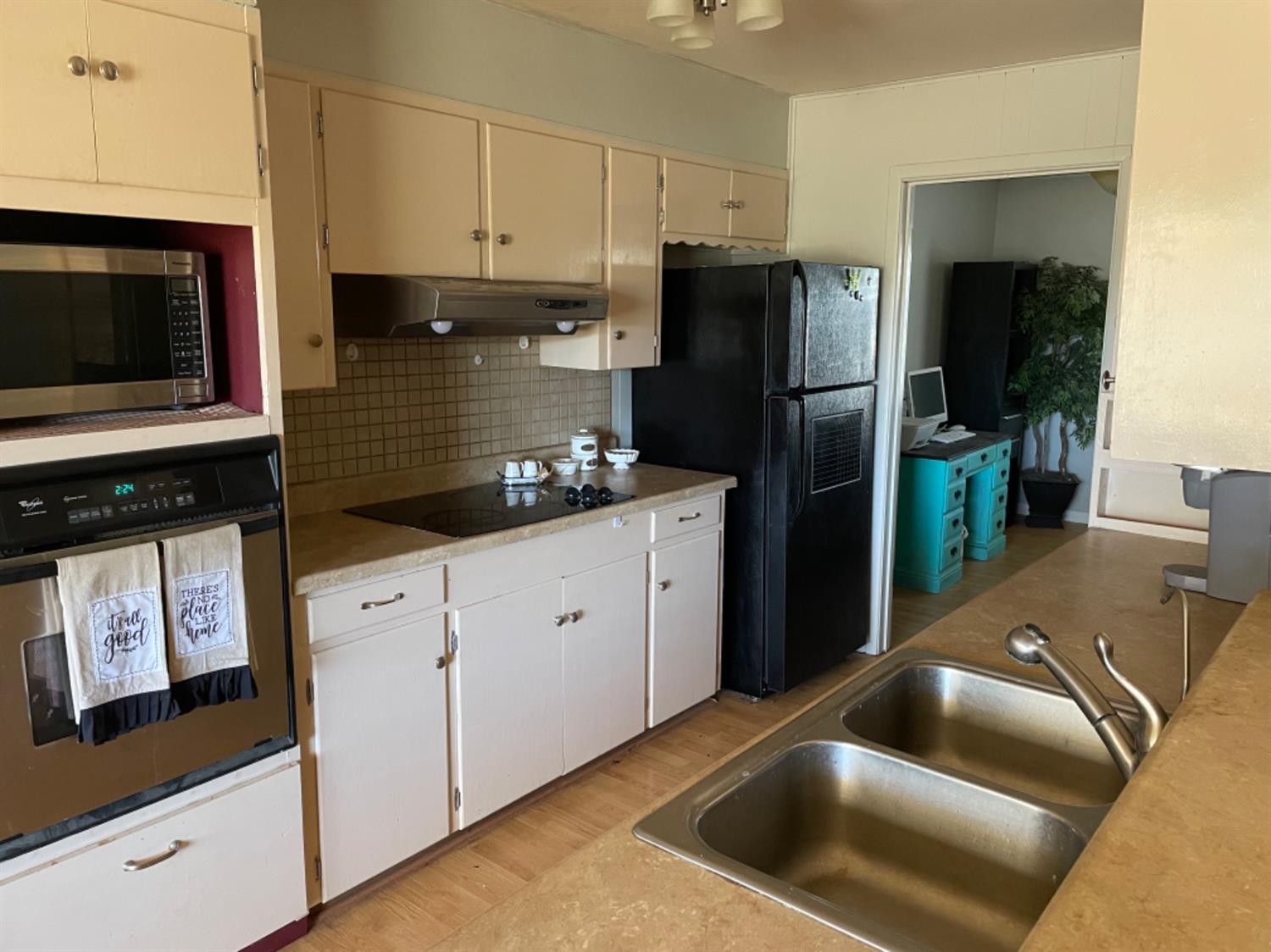 2702 Rebecca Drive Big Spring, TX 79720