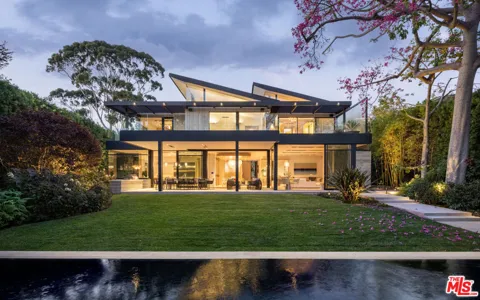 814 Toulon Drive