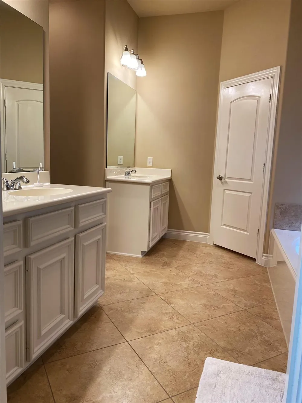 13804 Lakewater Drive Pearland, TX 77584