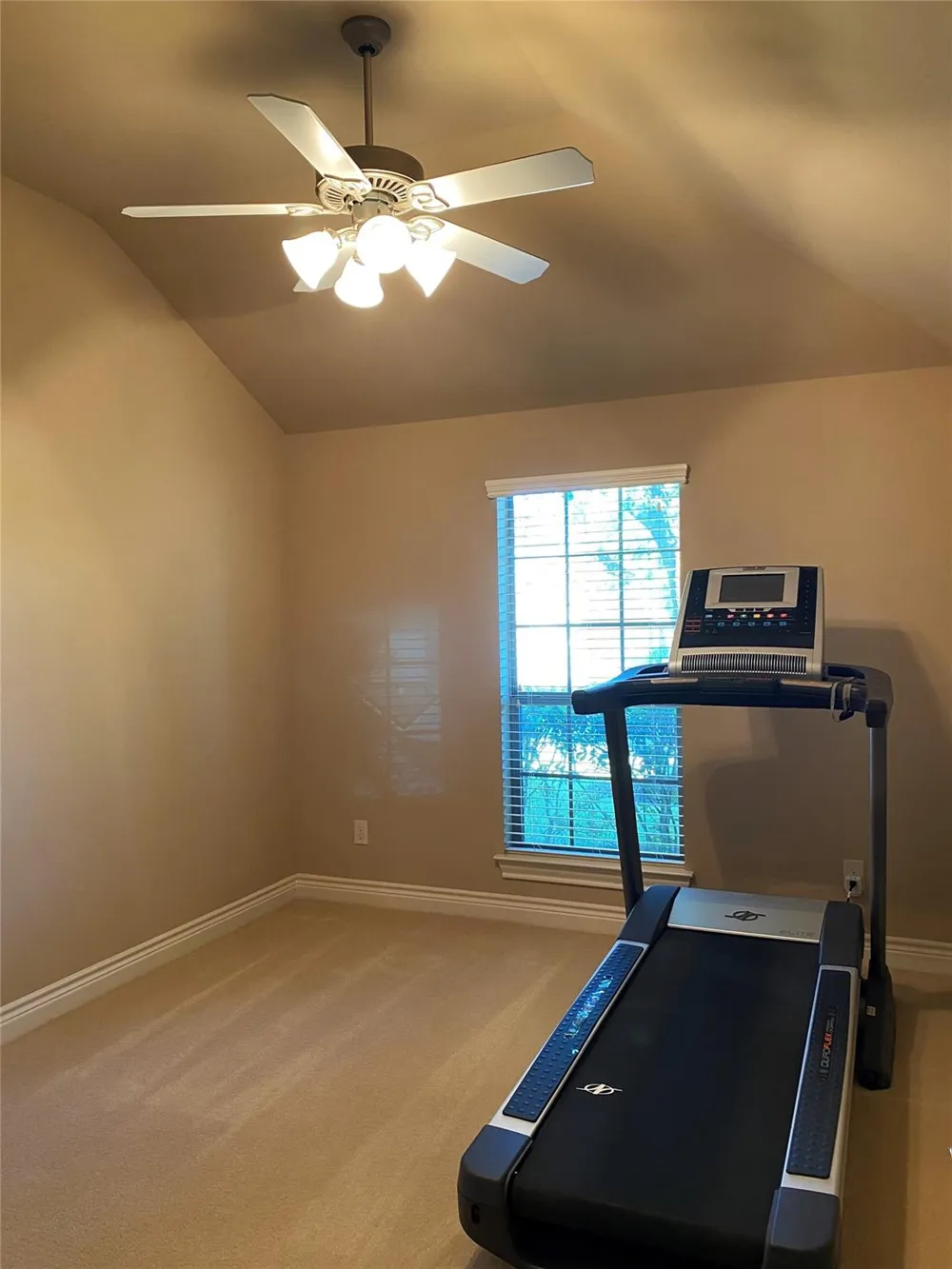 13804 Lakewater Drive Pearland, TX 77584