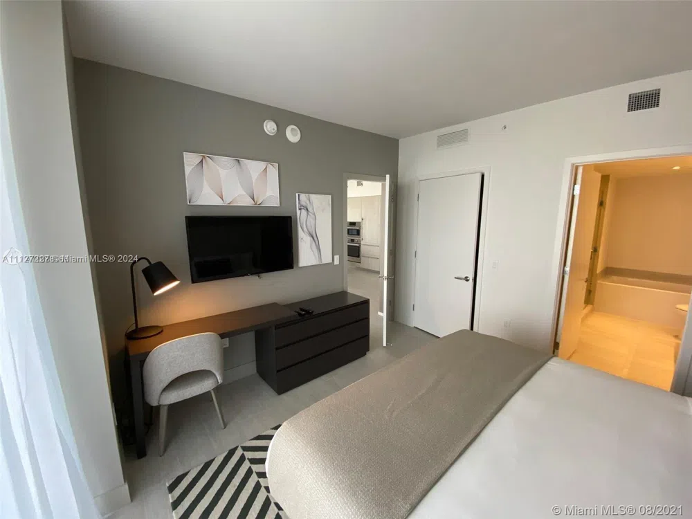 4010 S Ocean Dr #R401 Hollywood, FL 33019