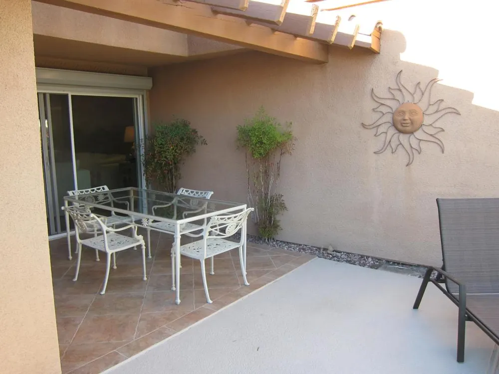 40556 Clover Lane Palm Desert, CA 92260