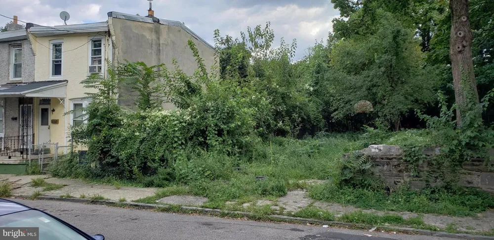 6065 BEECHWOOD STREET Philadelphia, PA 19138