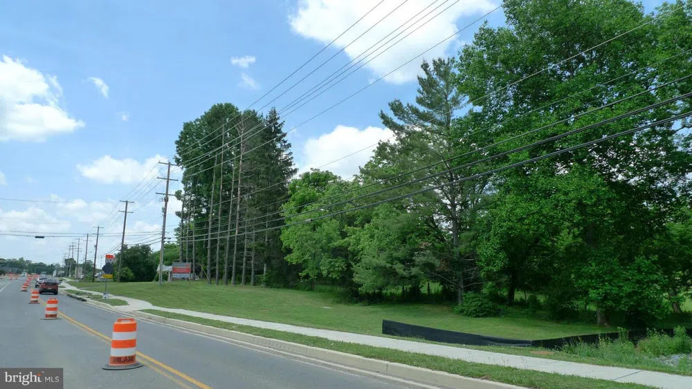 11302 ROBINWOOD DRIVE Hagerstown, MD 21742