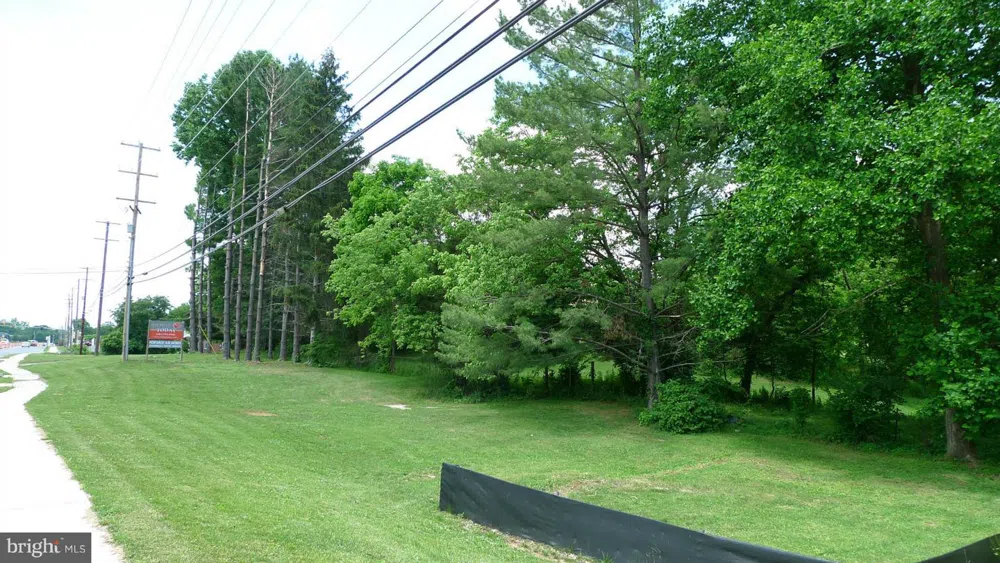 11302 ROBINWOOD DRIVE Hagerstown, MD 21742