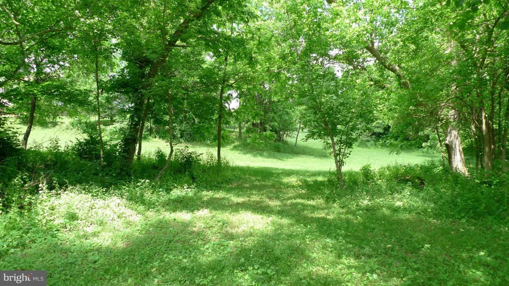 11302 ROBINWOOD DRIVE Hagerstown, MD 21742