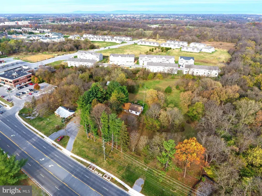 11302 ROBINWOOD DRIVE Hagerstown, MD 21742