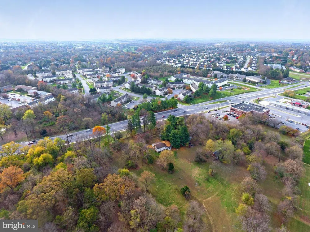 11302 ROBINWOOD DRIVE Hagerstown, MD 21742