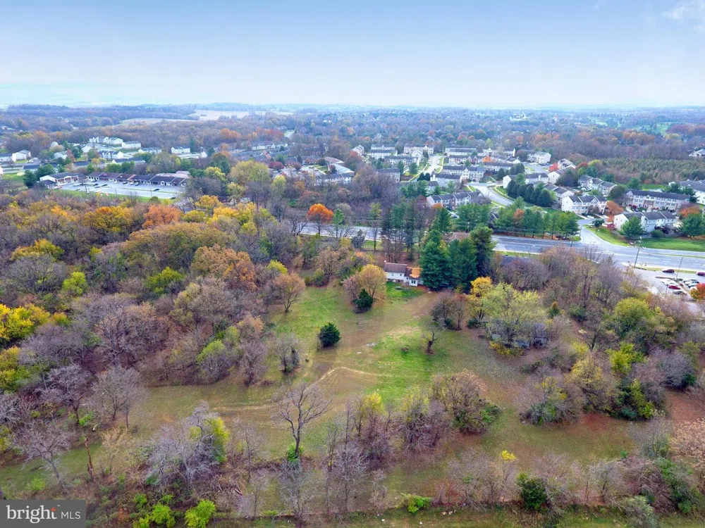 11302 ROBINWOOD DRIVE Hagerstown, MD 21742