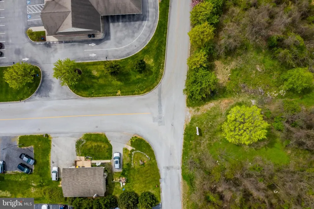 PINE ROAD Etters, PA 17319