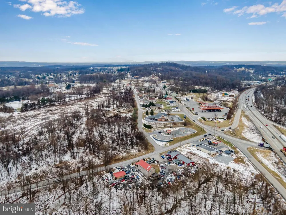 PINE ROAD Etters, PA 17319