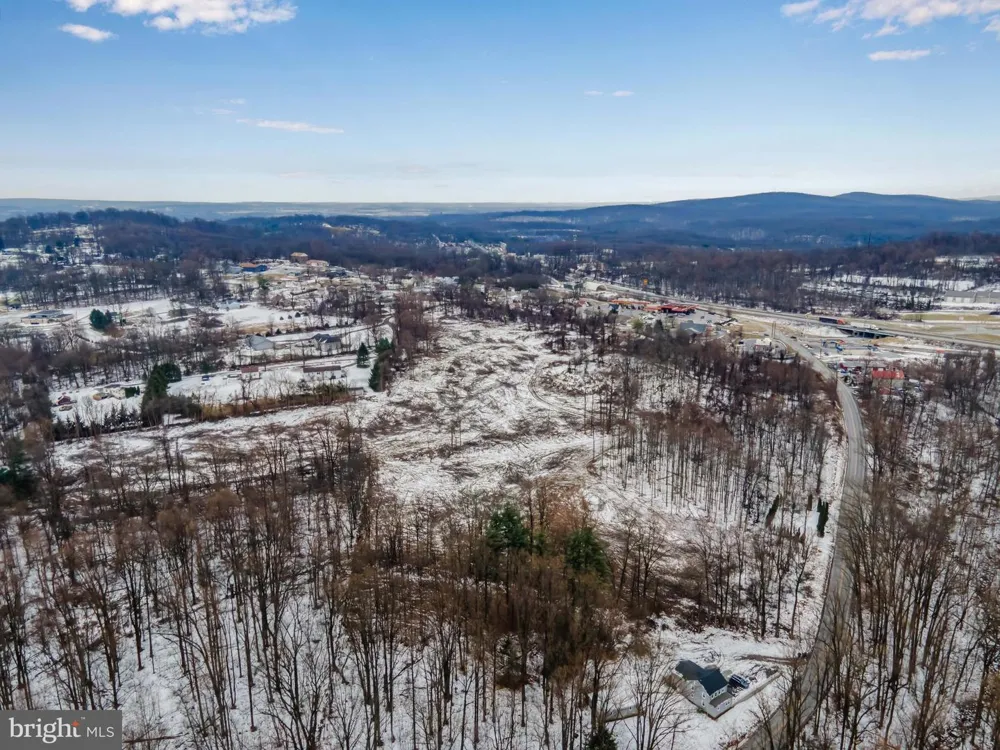 PINE ROAD Etters, PA 17319