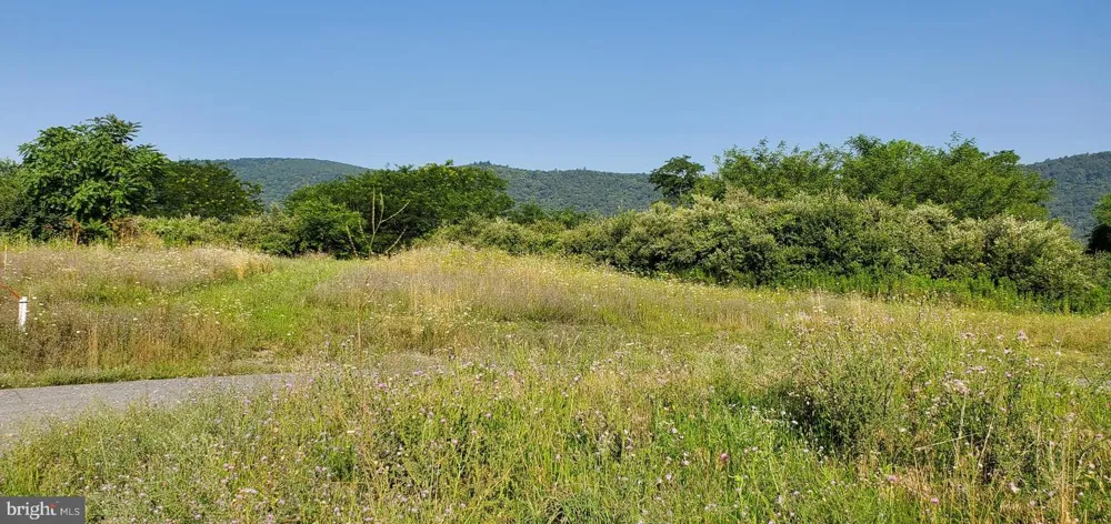 SUNRISE LANE Fort Loudon, PA 17224
