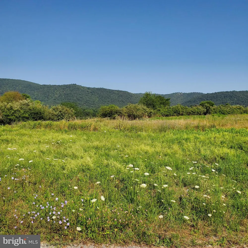 SUNRISE LANE Fort Loudon, PA 17224