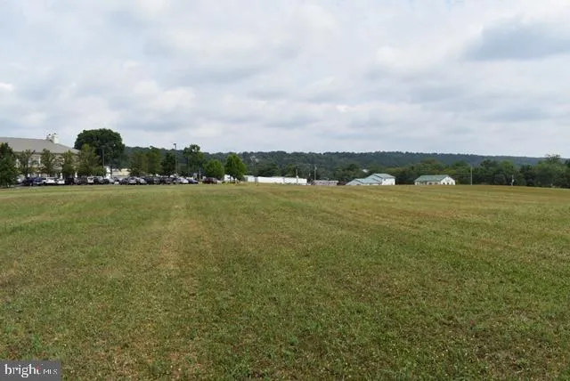 KAUFFMAN LANE Mifflintown, PA 17059