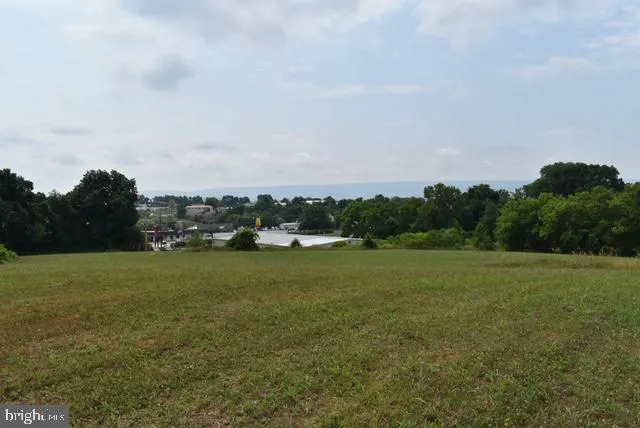 KAUFFMAN LANE Mifflintown, PA 17059
