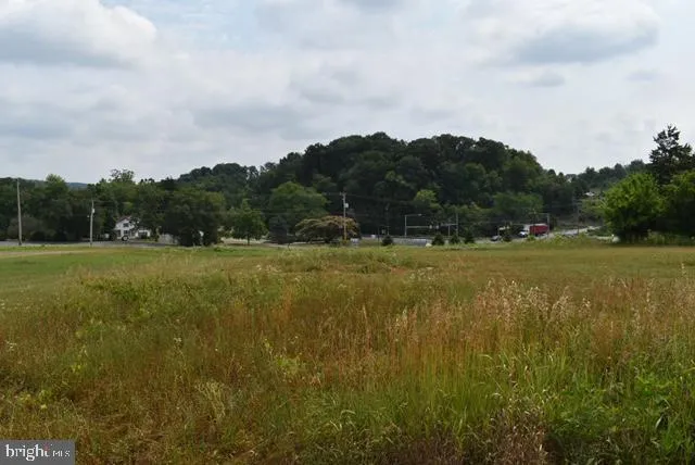 KAUFFMAN LANE Mifflintown, PA 17059