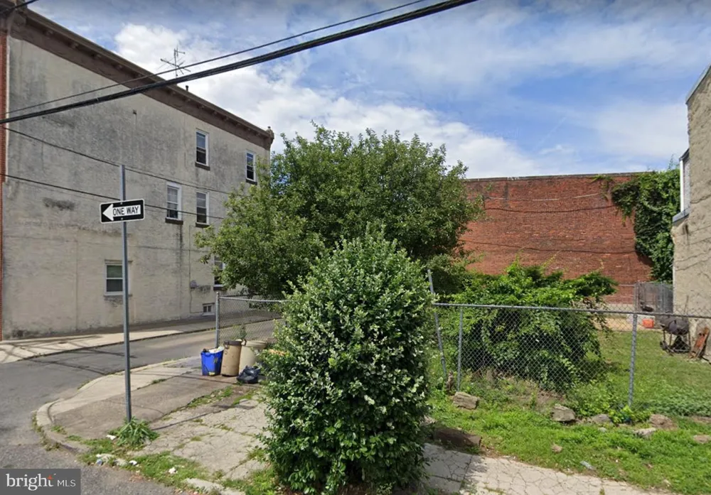 2628 28TH STREET Philadelphia, PA 19132