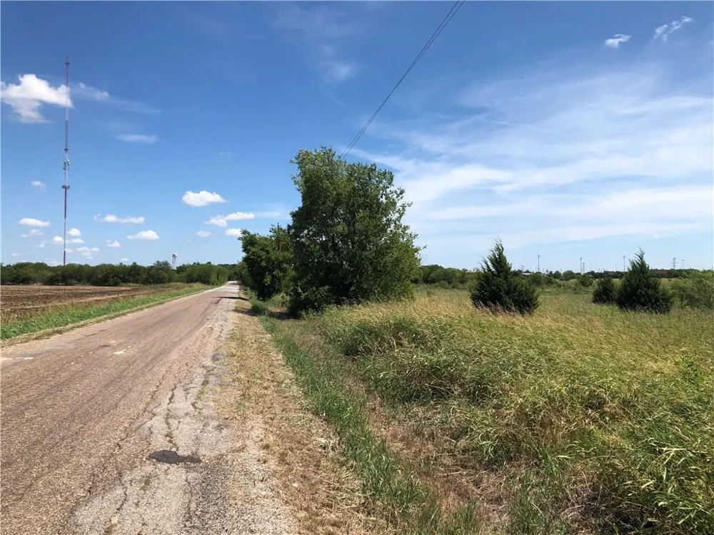 13 Bulldog Drive Venus, TX 76084