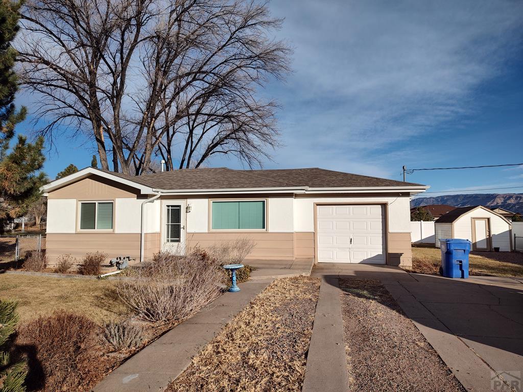 1209 Elm Ave