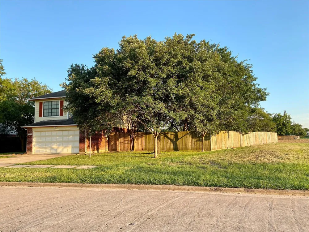 17627 Glenmorris Drive Houston, TX 77084