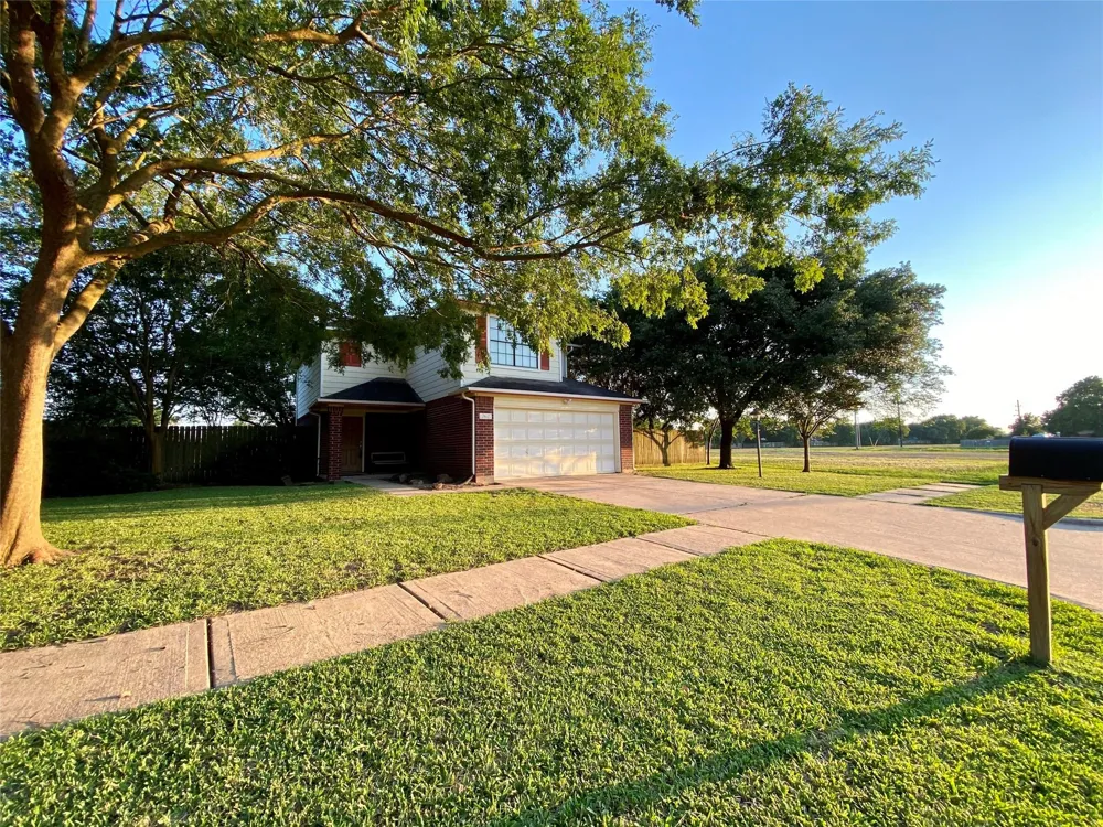 17627 Glenmorris Drive Houston, TX 77084