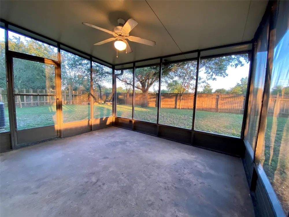 17627 Glenmorris Drive Houston, TX 77084