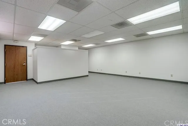 8041 FOOTHILL BOULEVARD Sunland, CA 91040