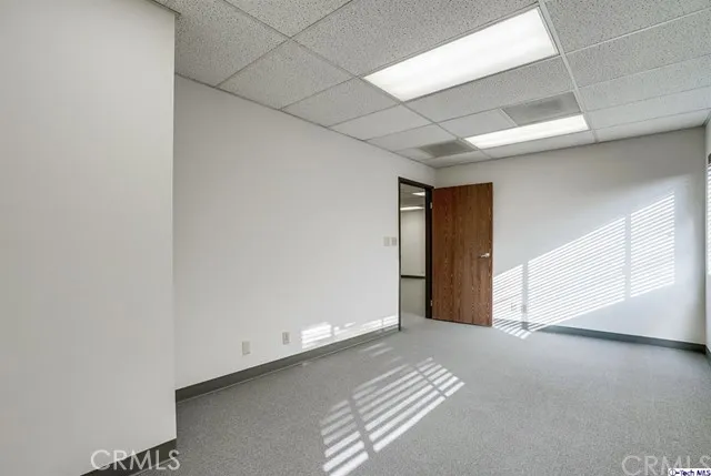 8041 FOOTHILL BOULEVARD Sunland, CA 91040