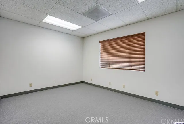 8041 FOOTHILL BOULEVARD Sunland, CA 91040