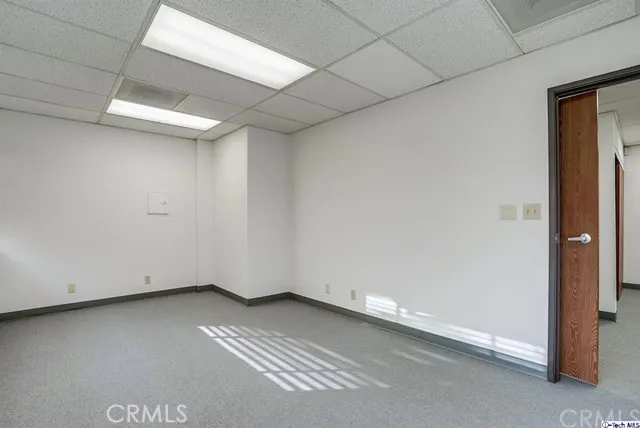 8041 FOOTHILL BOULEVARD Sunland, CA 91040