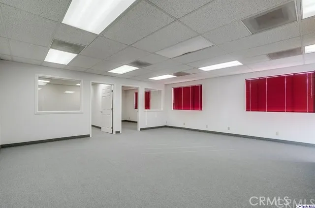 8041 FOOTHILL BOULEVARD Sunland, CA 91040