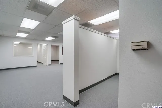 8041 FOOTHILL BOULEVARD Sunland, CA 91040
