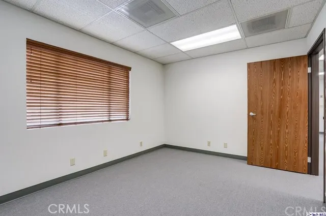 8041 FOOTHILL BOULEVARD Sunland, CA 91040