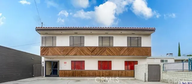 8041 FOOTHILL BOULEVARD Sunland, CA 91040