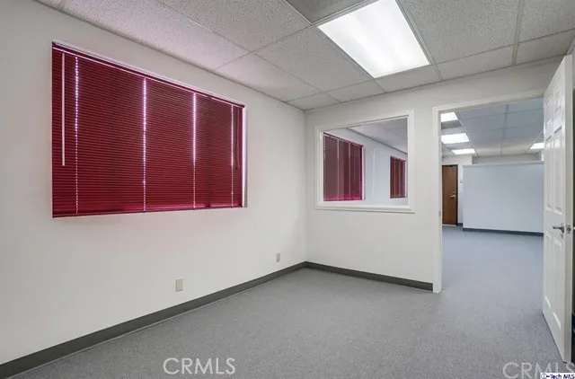 8041 FOOTHILL BOULEVARD Sunland, CA 91040