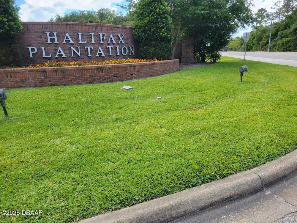 3735 Roscommon Drive Ormond Beach, FL 32174