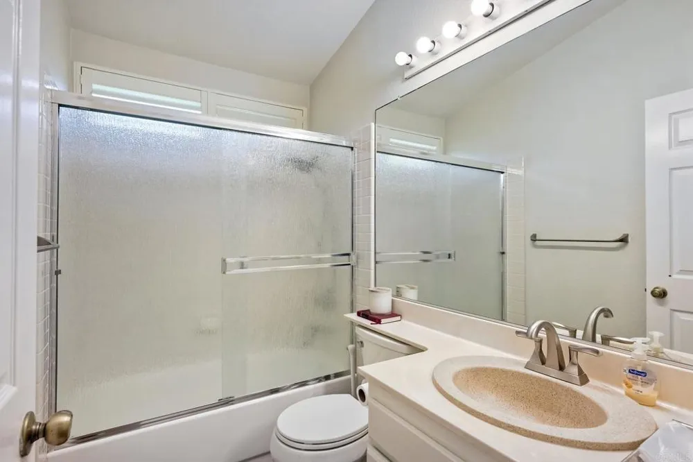 3730 Via Del Rancho Oceanside, CA 92056