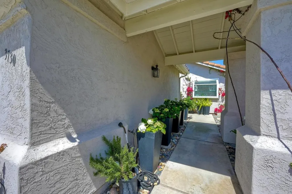 3730 Via Del Rancho Oceanside, CA 92056