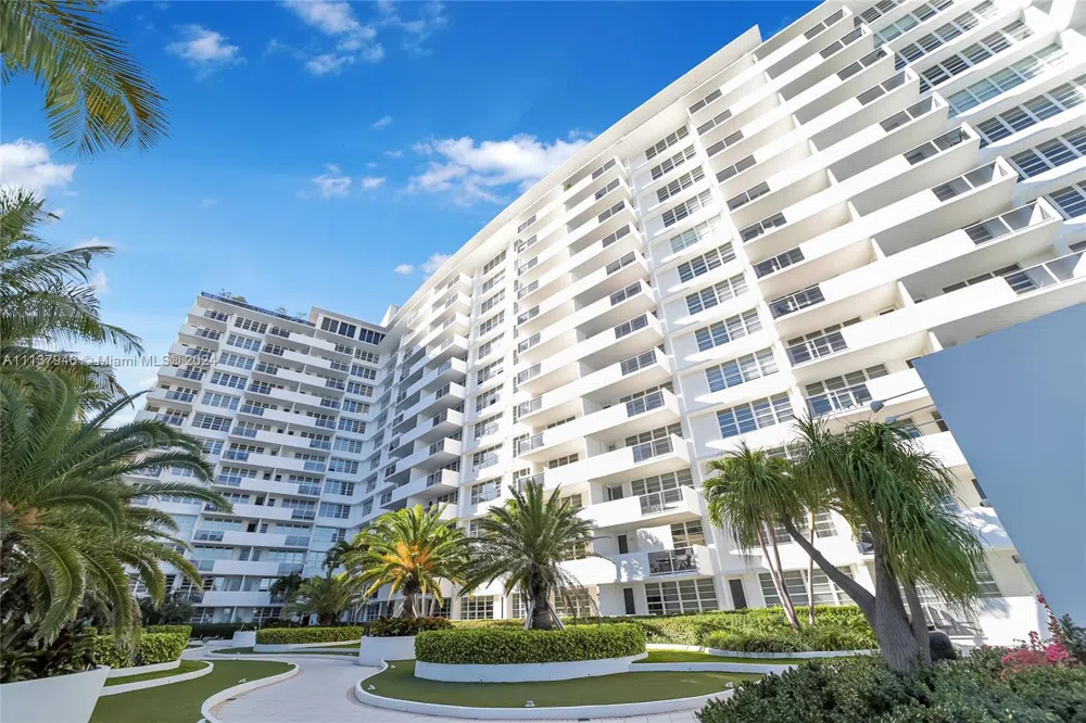 100 Lincoln Rd #1533 Miami Beach, FL 33139