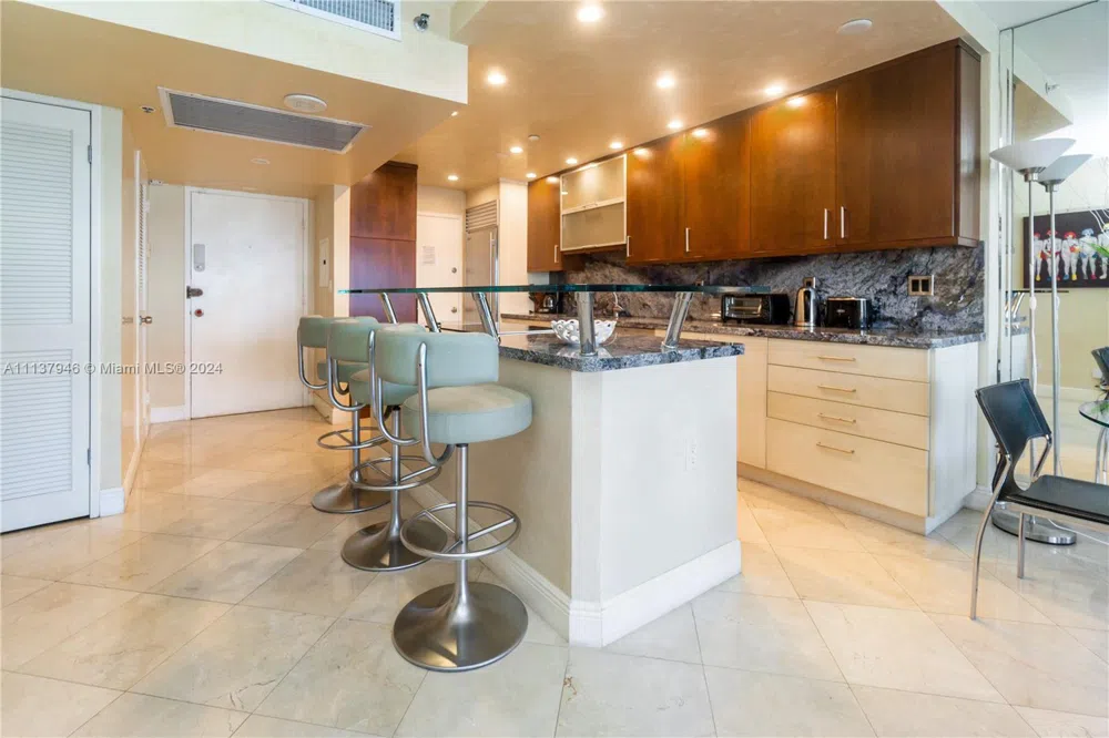100 Lincoln Rd #1533 Miami Beach, FL 33139