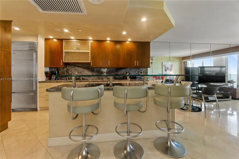 100 Lincoln Rd #1533 Miami Beach, FL 33139