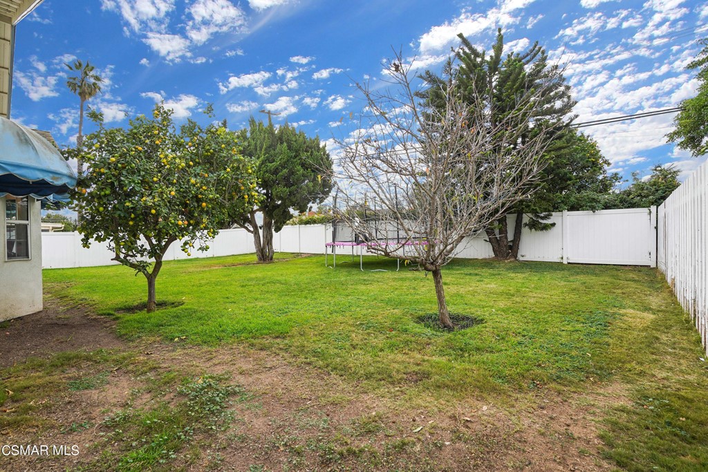 1075 Seybolt Avenue Camarillo, CA 93010