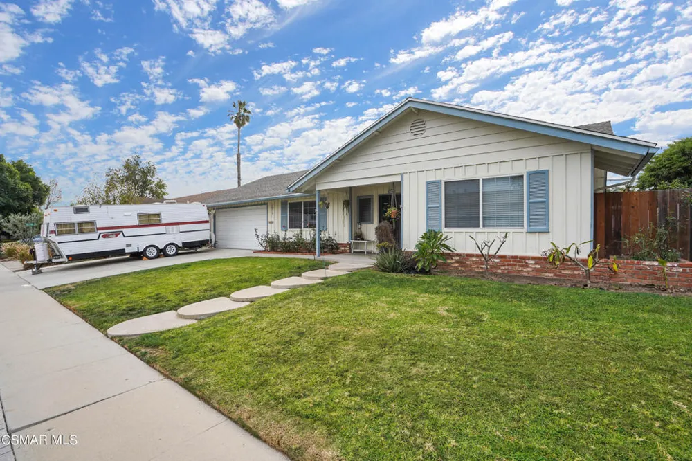 1075 Seybolt Avenue Camarillo, CA 93010