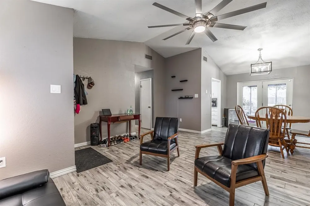 805 Fullerton Avenue Dawson, TX 76639
