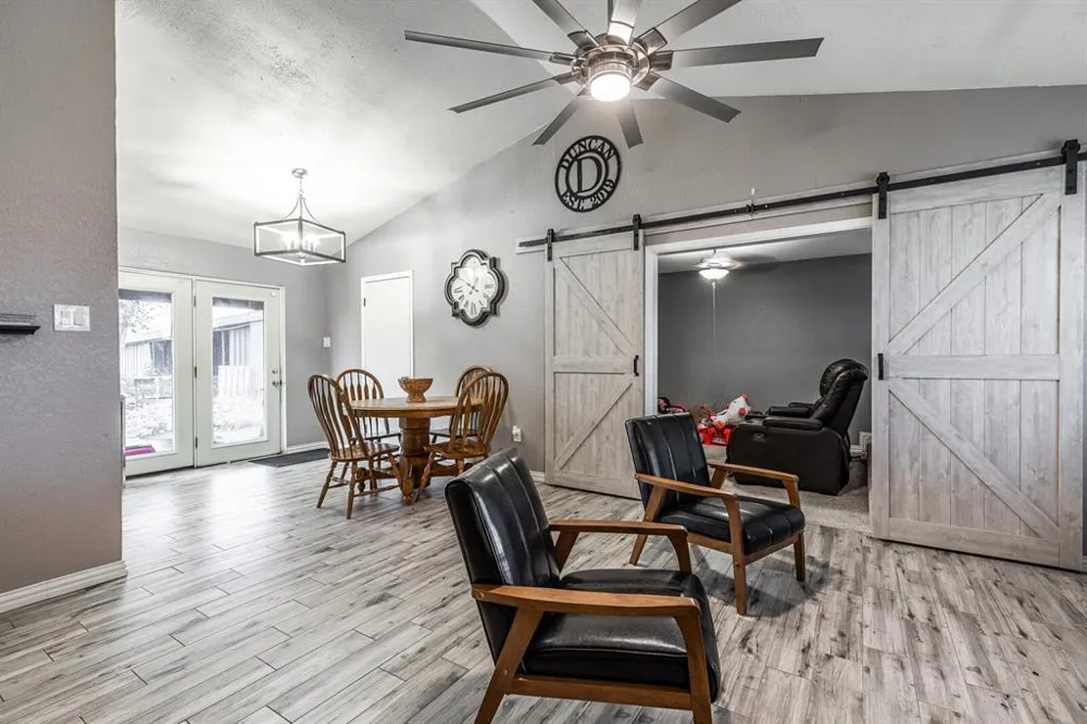 805 Fullerton Avenue Dawson, TX 76639
